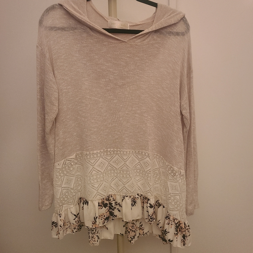 Cute, lightweight sweater